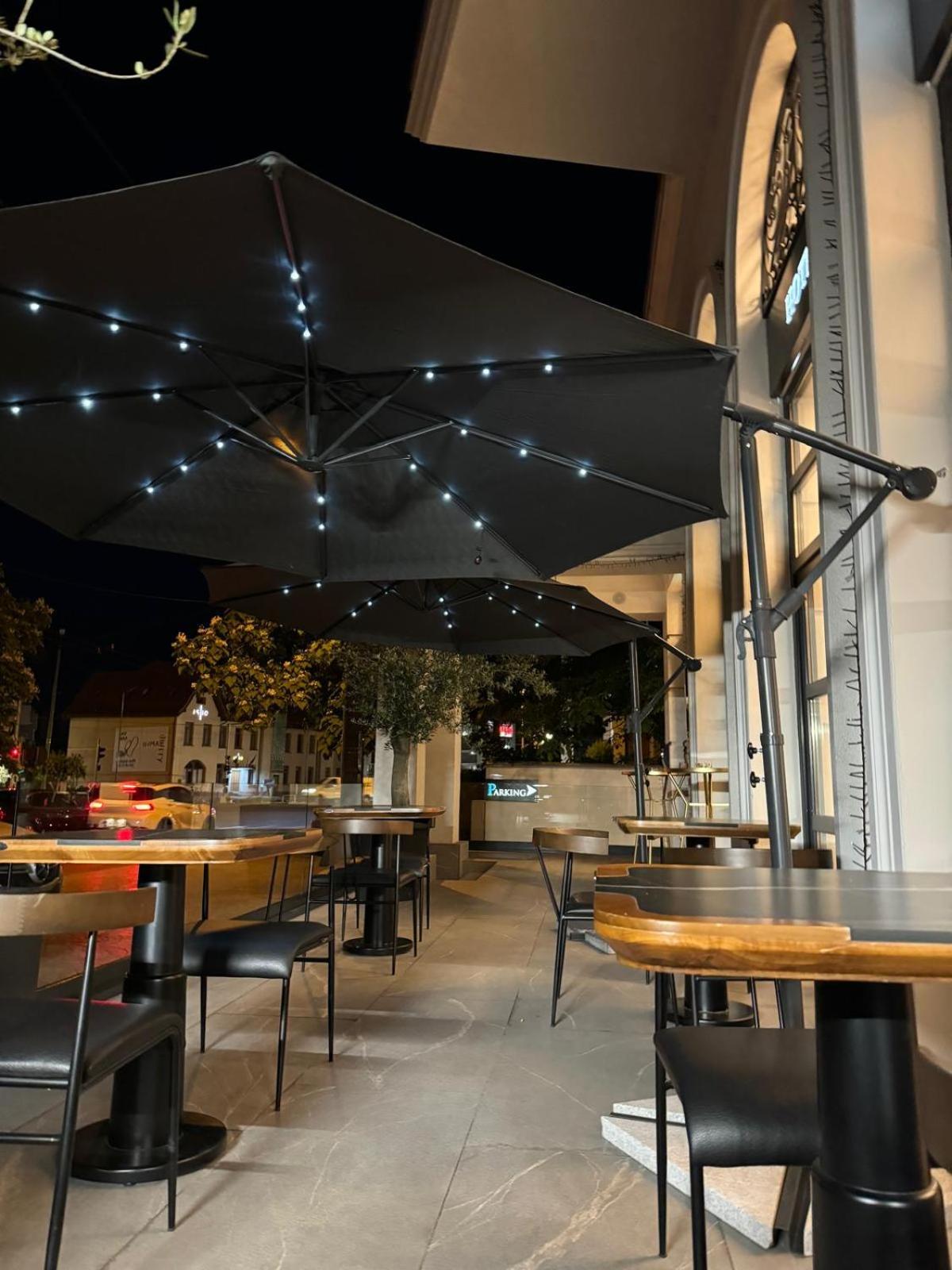 Cosmopolita Boutique Hotel Temešvár Exteriér fotografie